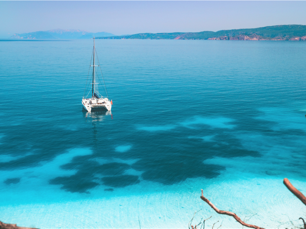 Une croisière bien-être à bord d’un catamaran en Grèce ! 